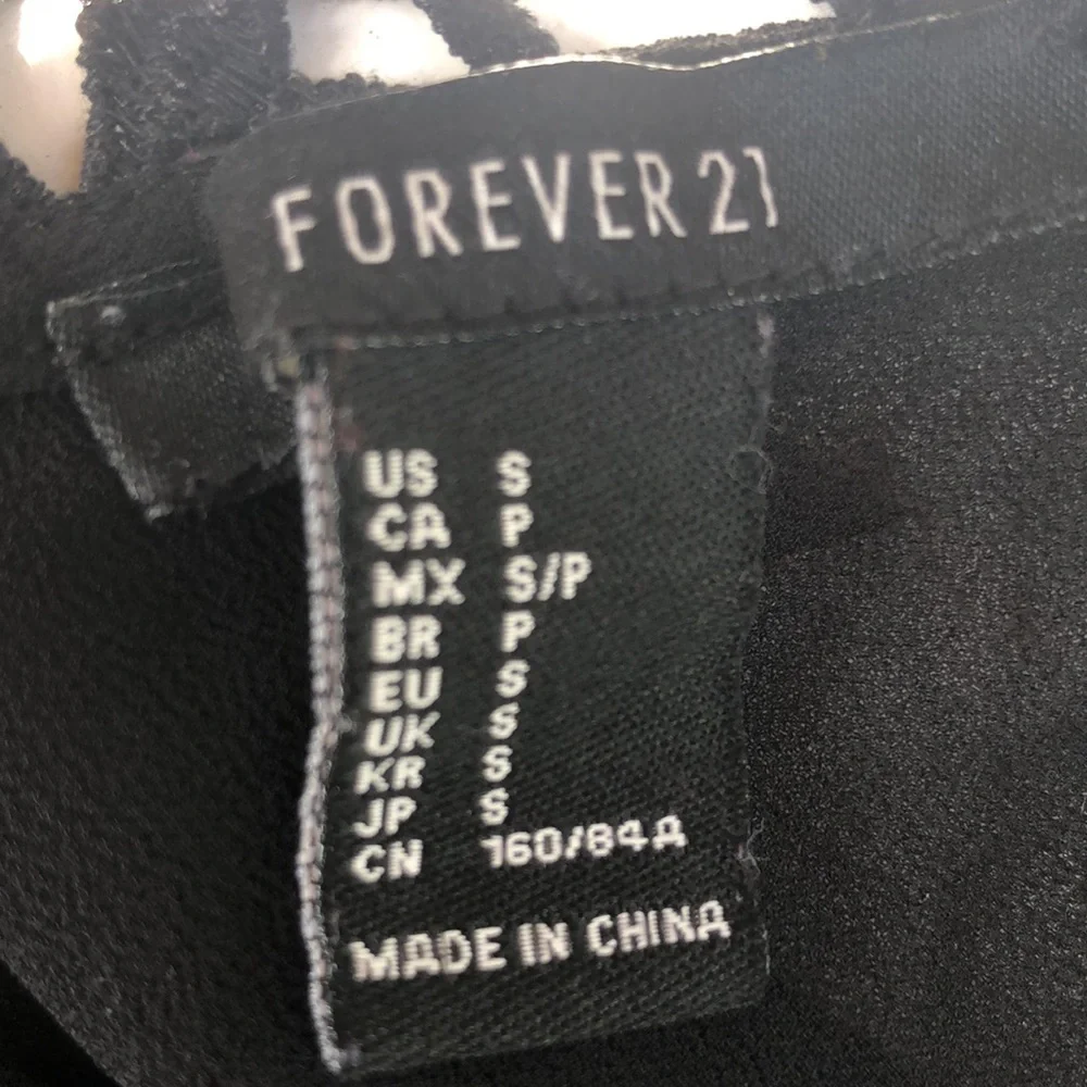 Forever 21 Sheer Tank Top‎ - Picture 7 of 7